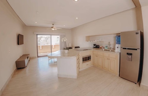 Libertad Apartamento | King Studio Escape Pool & Ocean View