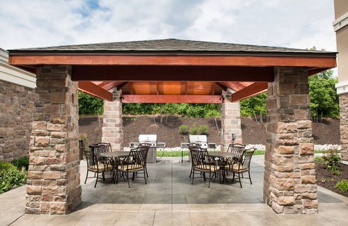 North Wales Condominio | King Studio | Pool & Whirlpool Access