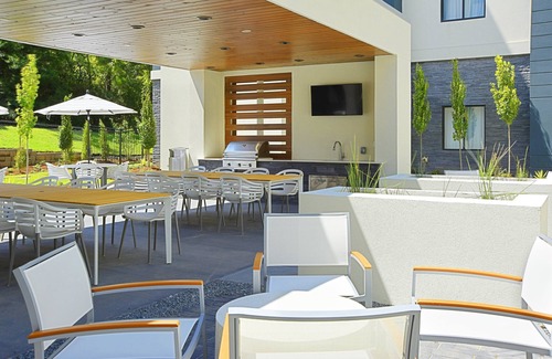 Little Rock Medical District Condominio | Suite King. Desayuno gratis. Gimnasio. Cerca del Arkansas Heart Hospital.