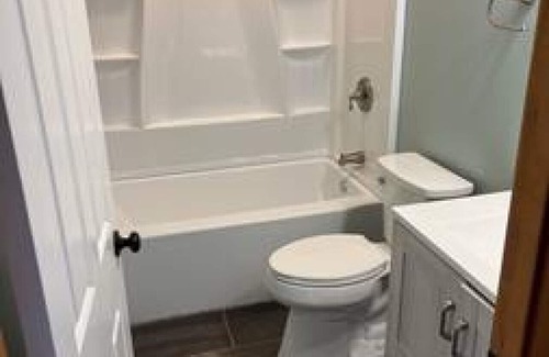 Wellsboro Cabina | King Suite Near Town + Trails~Game Room + Firepit