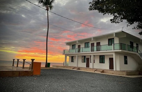 Stella Apartamento | King Suite on Corcega Beach