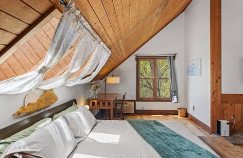 Townsend Hotel | King Suite w/ Skylights | Sofa Lounge | Balcony + Trees