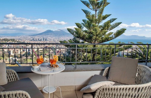 Arenella Apartamento | Suite King con Jacuzzi Panorámica, Terraza, Cocina y 2 Habitaciones