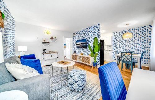 Survey Creek Apartamento | King Water View - No Extra Fees - Palm Wave Says