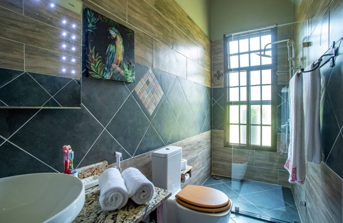 Moshi Hotel | Kinga Home Suites
