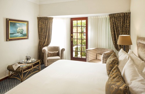 Summerstrand Cama Y Desayuno | Kingfisher GuestHouse