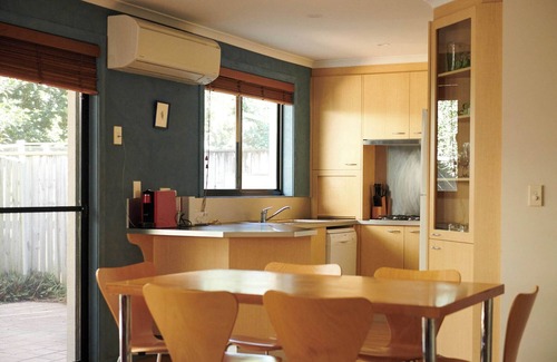 Black Head Apartamento | Kingfisher a Charming 3-Bedroom Villa in Hallidays Point Perfect for Families