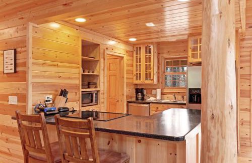 Saugatuck Casa | Kingfisher Cove Cabin 28