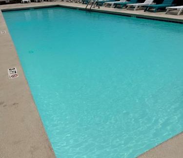Garden City Hotel | Kingfisher Inn