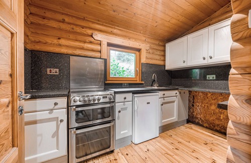 Bedford Cabina | Kingfisher Lodge and mooring on the River Ouse