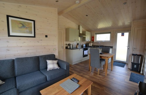 Henton Apartamento | Lodge-Lujoso-Baño con bañera-Vista al Lago-Kingfisher Lodge