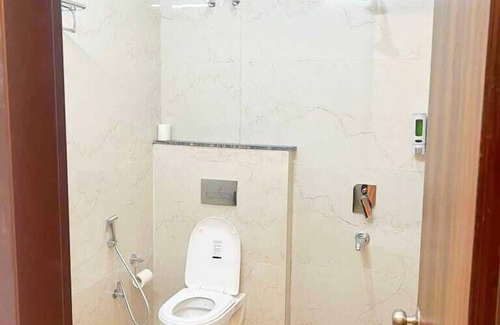 Gurugram Hotel | Kingfisher Luxury Resort