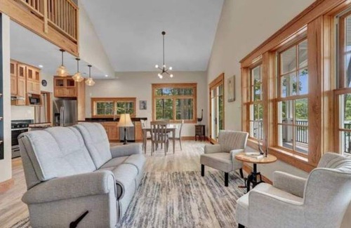Lily Dale Casa | Kingfisher Point: Beautiful New Home on Cassadaga Lake