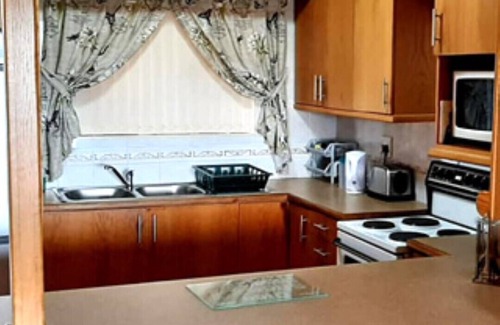 Kleinmond Apartamento | KINGKLIP 2 - 2bedr/2bathr apartment, BBQ, near shopping center and main beach