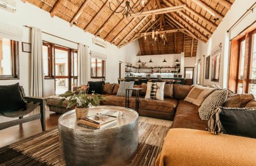 Phalaborwa Cabina | Kingly Bush Villa