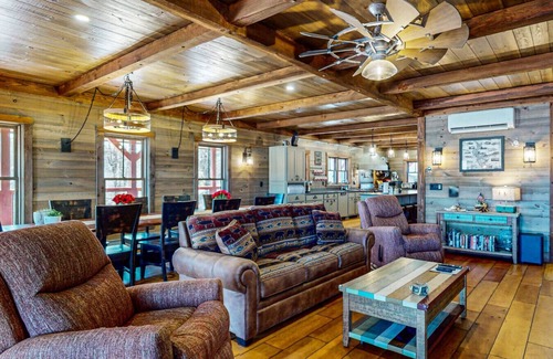 Greenville Cabina | Kings Landing at Moosehead Lake