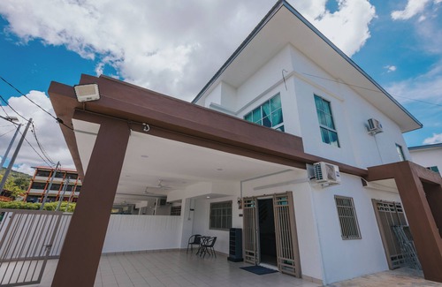 Ranau Casa | kings Pine Residences HomeStay 3-bedroom house with AC and WiFi in Ranau 14