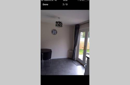 Aberdeen Casa | Kingseat 3 Bed Home With Fast Fibre WiFi &Parking