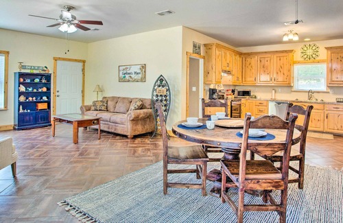 Kingston Casa | Kingston Home w/ Patio < 4 Mi to Lake Texoma!