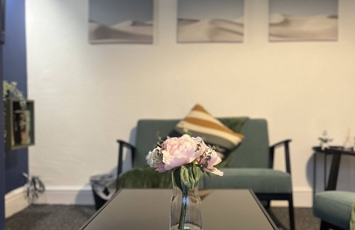 Bolton Casa | *Kingston house/*contractors/* long stays/*discount/*free parking