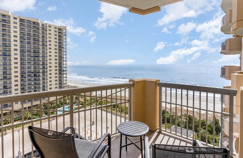 Arcadian Shores Condominio | Kingston Residences 3 Bedroom Ocean View Condos