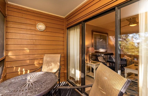 Arcadian Shores Casa | Kingston Residences Lake View Villas