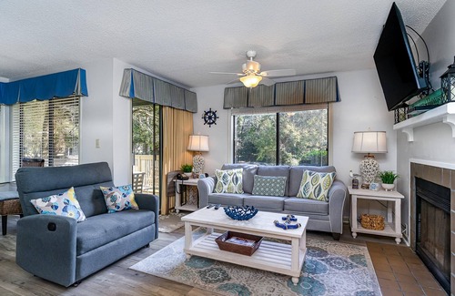 Arcadian Shores Casa | Kingston Residences Lake View Villas