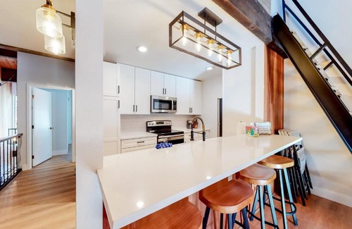 Kings Beach Apartamento | Kingswood Village 2