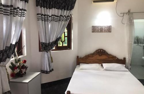 Negombo Casa | Kingz and Queenz - Negombo
