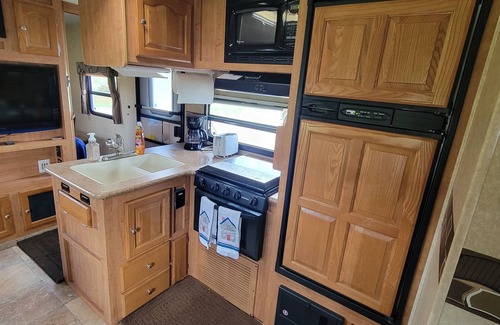 Oraville Casa | Kinkaid Kamper with AC in Oraville - 2 bedrooms for a cozy stay
