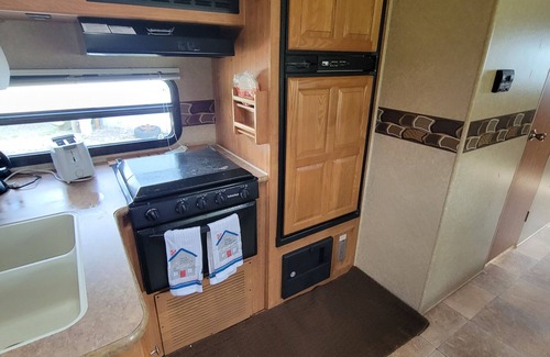 Oraville Casa | Kinkaid Kamper with AC in Oraville - 2 bedrooms for a cozy stay