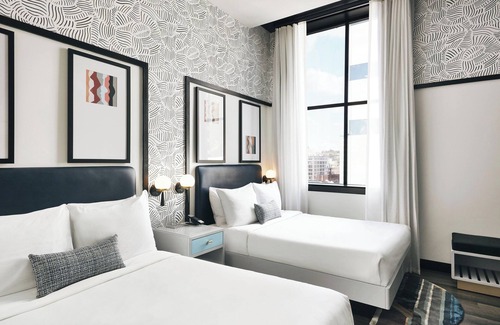 Downtown Cincinnati Hotel | Kinley Cincinnati Downtown, a Tribute Portfolio Hotel