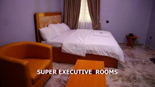 Ajeromi-Ifelodun Hotel | Kinston Villa Hotel and suites