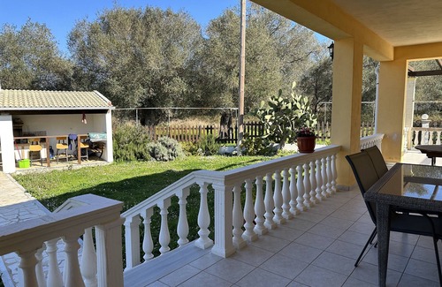 Notos Casa | Yiannis Garden House Perivoli Corfú