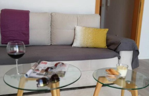 Orasac Apartamento | Kira apartment - see view