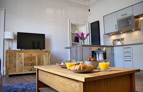 Dalavich Apartamento | * NUEVO * Kirk View, Apartamento de lujo, a 5 minutos de la estación