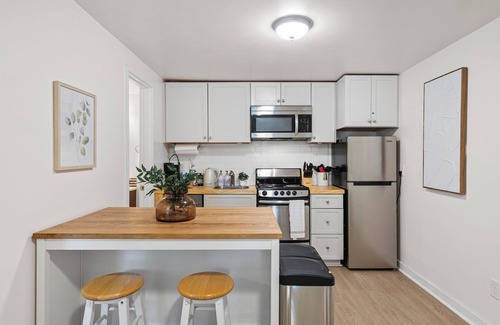 Moss Bay Cabaña | Kirkland Highland Guest House