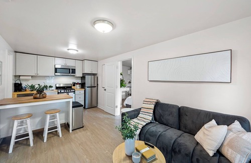 Moss Bay Cabaña | Kirkland Highland Guest House