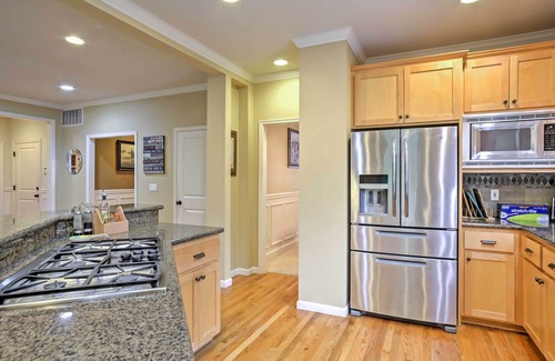 Kirkland Casa | Kirkland Home w / Backyard - Mins a Lake Washington