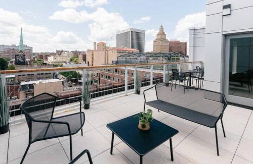 Central Business District Apartamento | Kislak #206 1BR 1BA