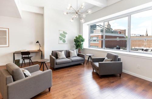 Central Business District Apartamento | Kislak 402 Spacious 1BR Retreat Above the City