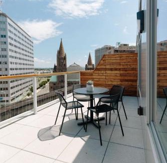 Central Business District Apartamento | Kislak 603 1BR Penthouse with Stunning Rooftop Terrace