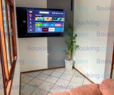 Castelo Branco Apartamento | Kit Net Meia Praia Itapema - SC
