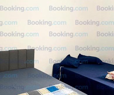 Castelo Branco Apartamento | Kit Net Meia Praia Itapema - SC