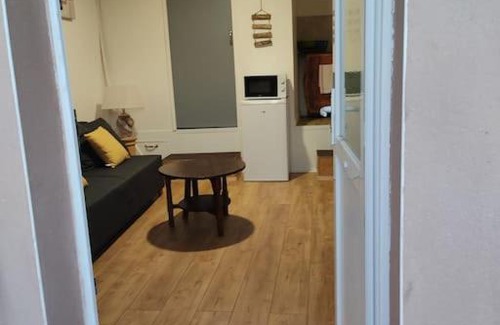Mezieres-sur-Seine Apartamento | kitchenette
