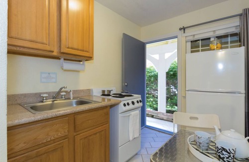 Upper Lake Cabina | Kitchenette con cama Queen - The Lodge At Blue Lakes