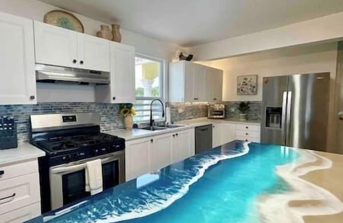 Zarzal Villa | Kite Beachfront Luxury Villa/8 BDR/Huge Pool /Jacuzzi/ kiteboarding/sleeps 18+