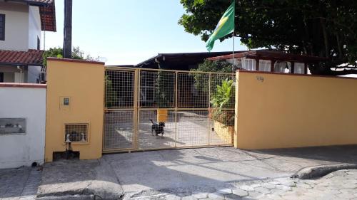 Penha Casa | Kitinet Container próximo Praia e Beto Carrero