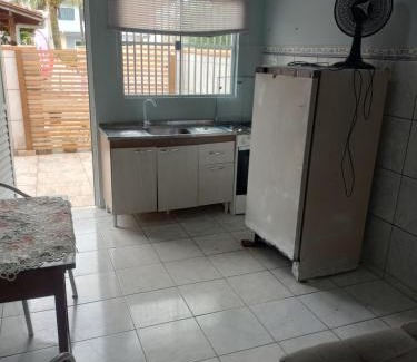 Ubatuba Apartamento | Kitnet Ubatuba a 200m da praia
