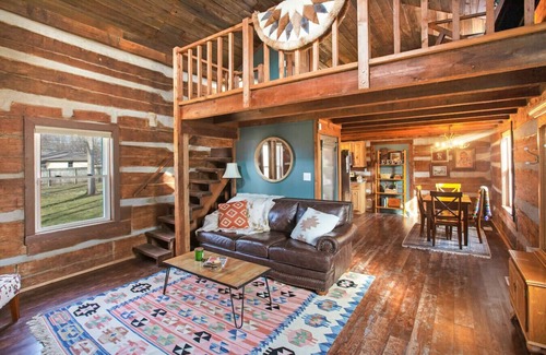 Indianapolis Cabina | Kit’s Cabin - Log Cabin Retreat in Indianapolis